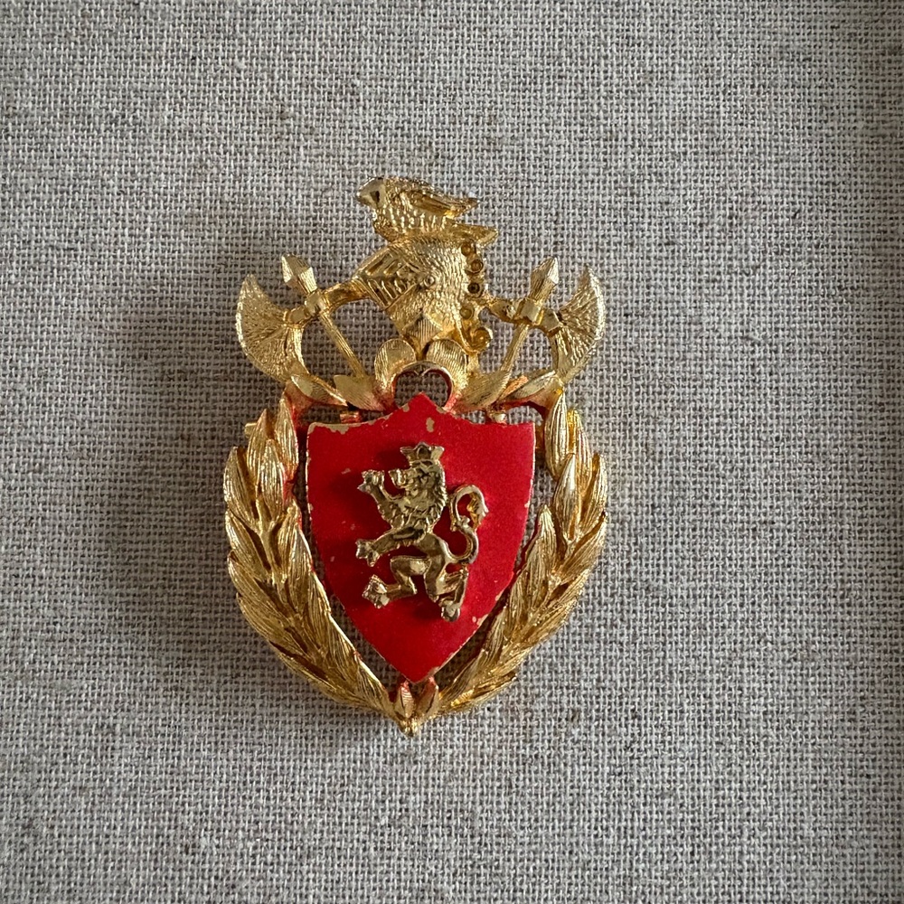 Vintage Gold and Red Crest Brooch